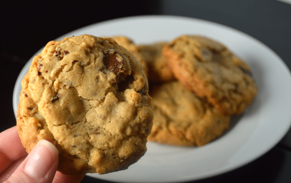 Dark Chocolate Oatmeal Cookies