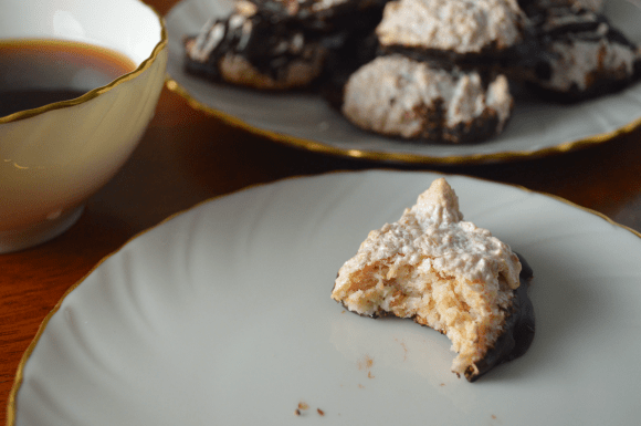 chocolate-dipped-macaroons-2